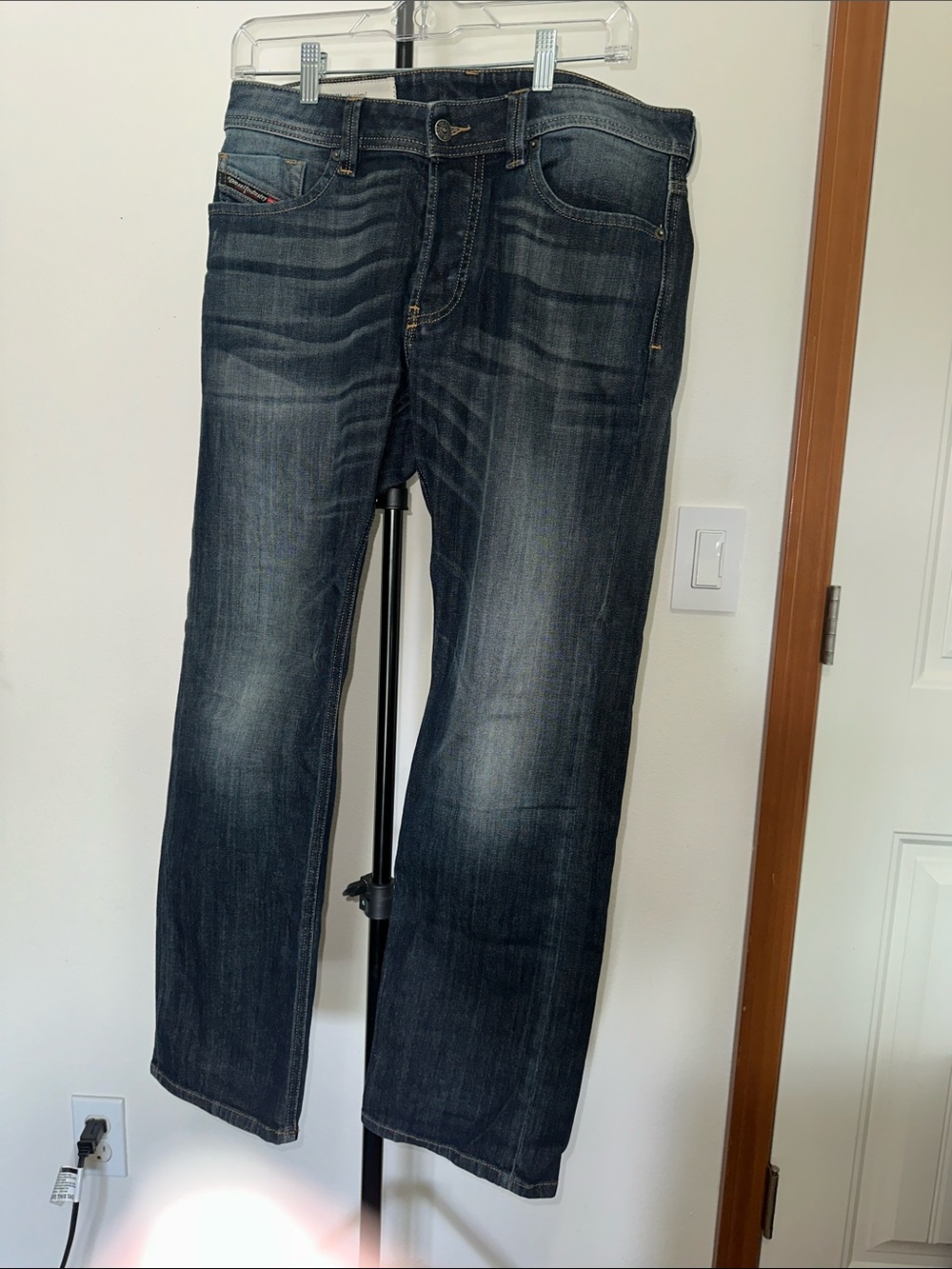 Diesel Industry Larkee Men's Straight Leg Jeans in Dark Indigo Wash size 31x30